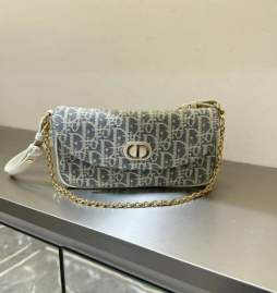 Picture of Dior Handbags _SKUfw239304557fw